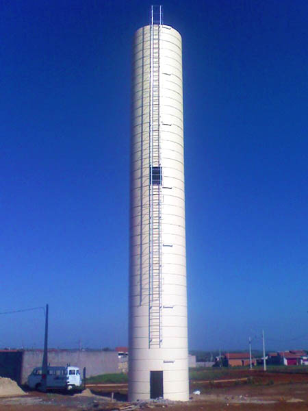 de agua em concreto torre